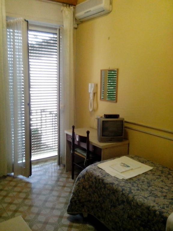 Albergo Da Peppino Poggio Mirteto Номер фото